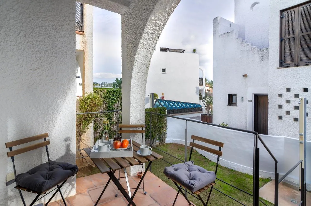 Wintowinrentals Townhouse, Roof Terraze & Pool Torre de Benagalbon 0*,  Spain